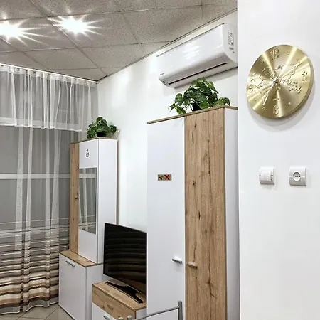 Sun **** * Ljubljana